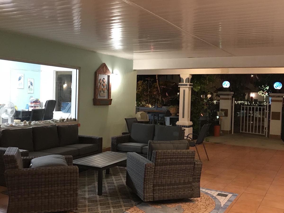 岛屋度假村汽车旅馆 圣徒皮特海滩 外观 照片