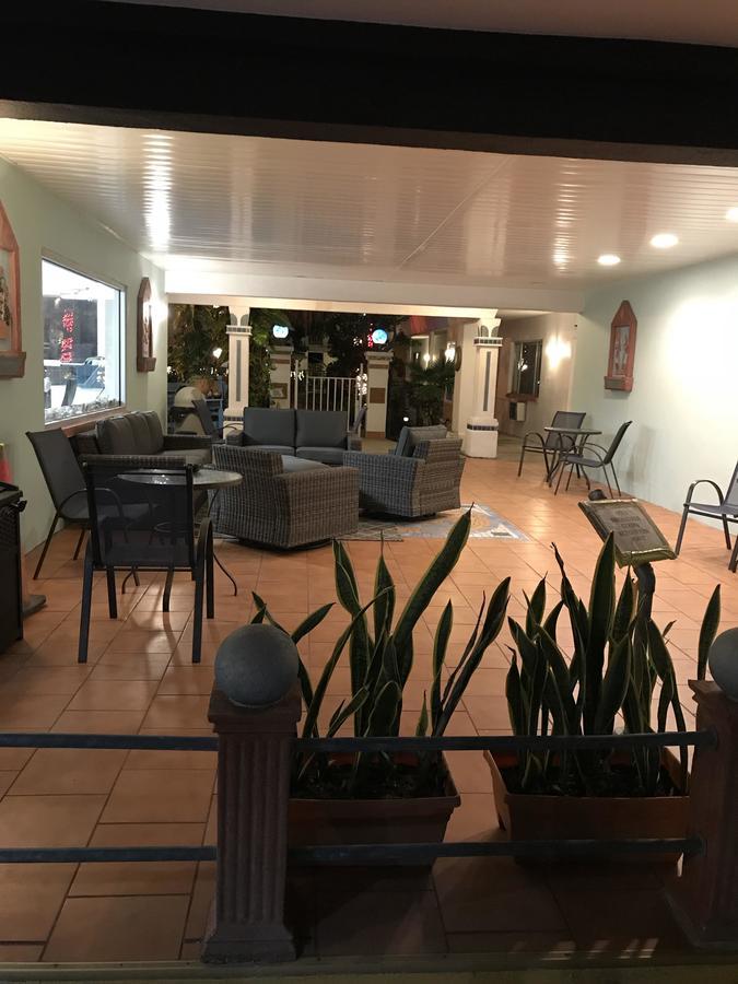 岛屋度假村汽车旅馆 圣徒皮特海滩 外观 照片