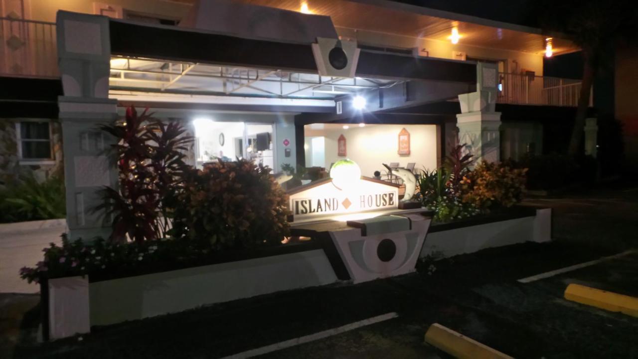 岛屋度假村汽车旅馆 圣徒皮特海滩 外观 照片