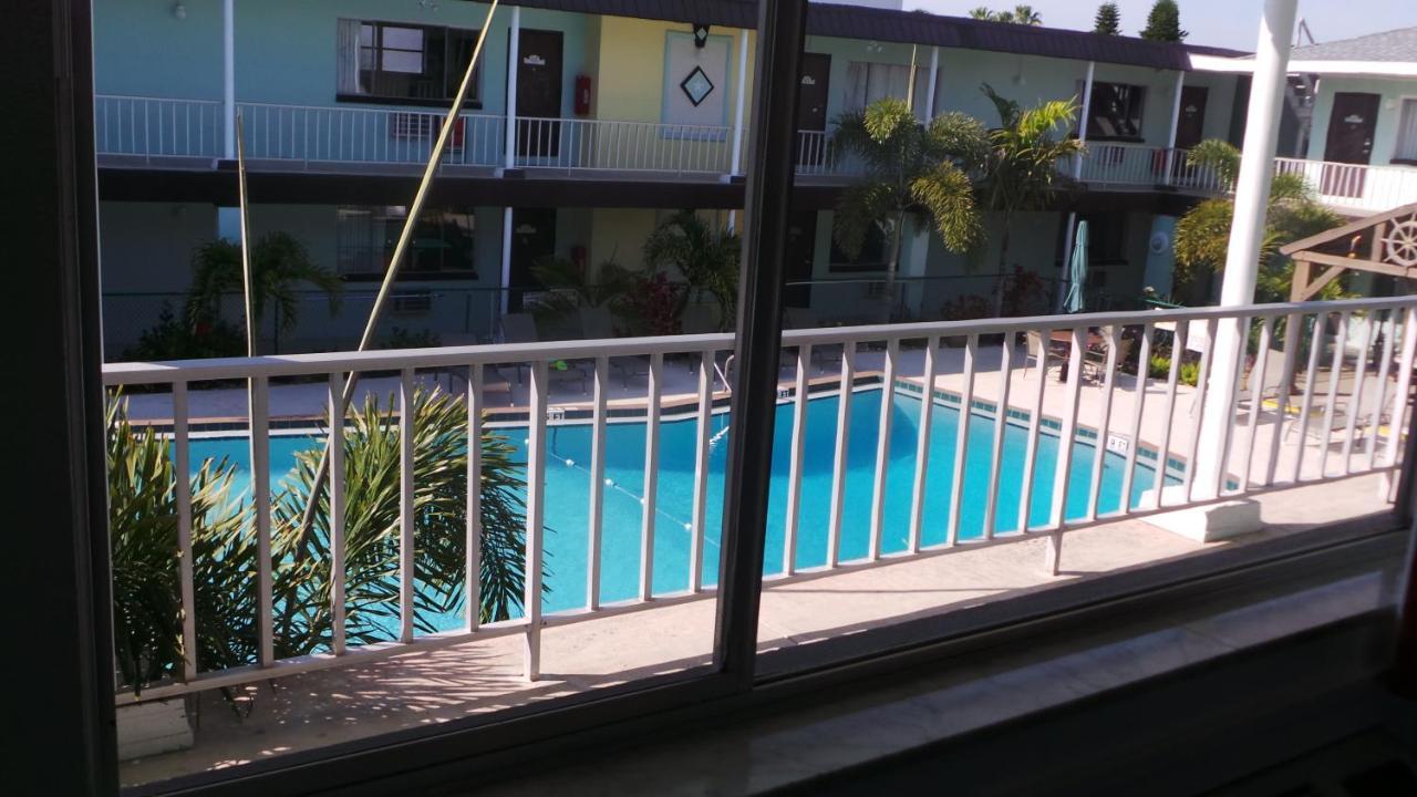 岛屋度假村汽车旅馆 圣徒皮特海滩 外观 照片